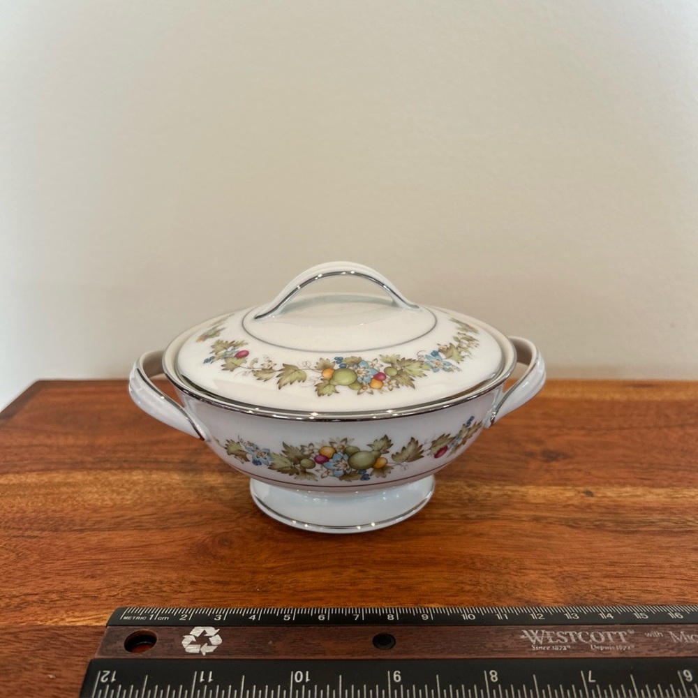 Noritake Floral Serveware Tureen